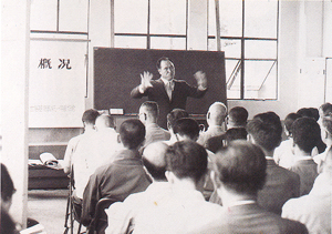 Reverend Moon speaking at the church headquarters