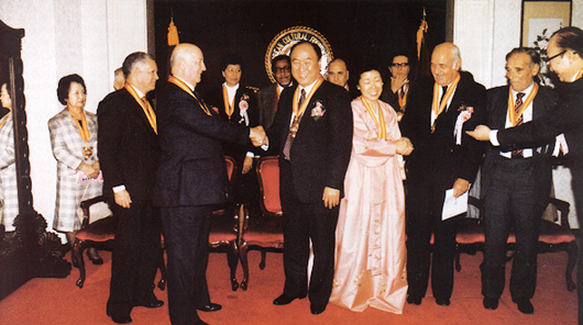 Reverend and Mrs. Moon meeting with former heads of state at the Little Angels Performing Arts Center