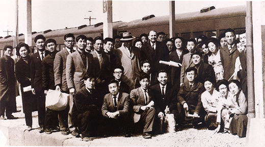 Reverend Moon visition Chuncheon with Sir Anthony Brooke, former king of Sarawak
